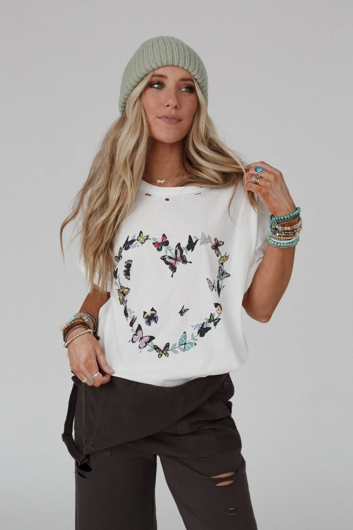 Dreamy Monarch Graphic Tee - Ivory