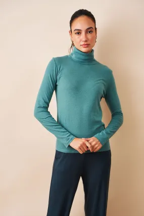 Majestic Cotton/Cashmere Long Sleeve Turtleneck in Agave