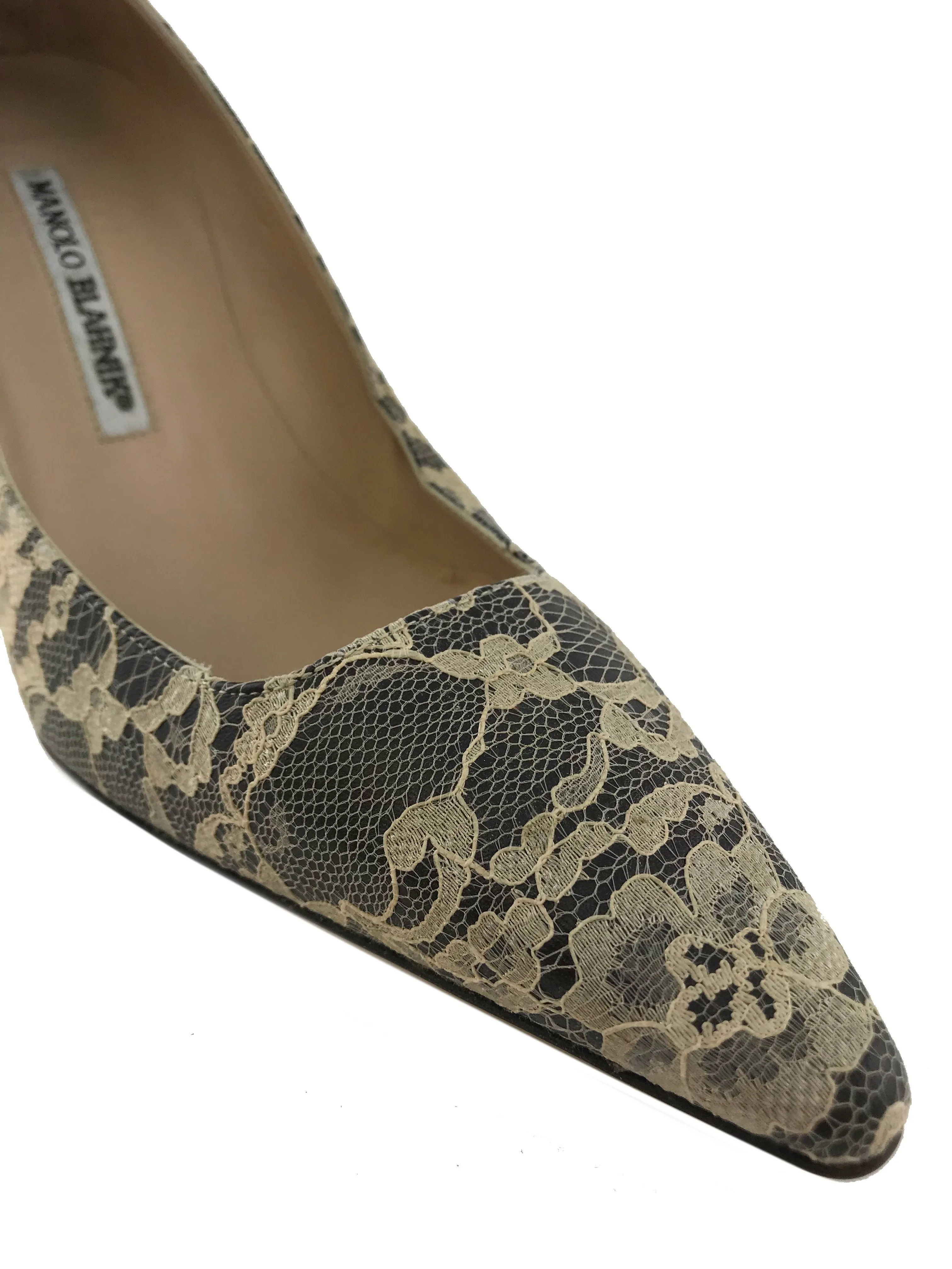 Manolo Blahnik Floral Lace Pumps Size 8