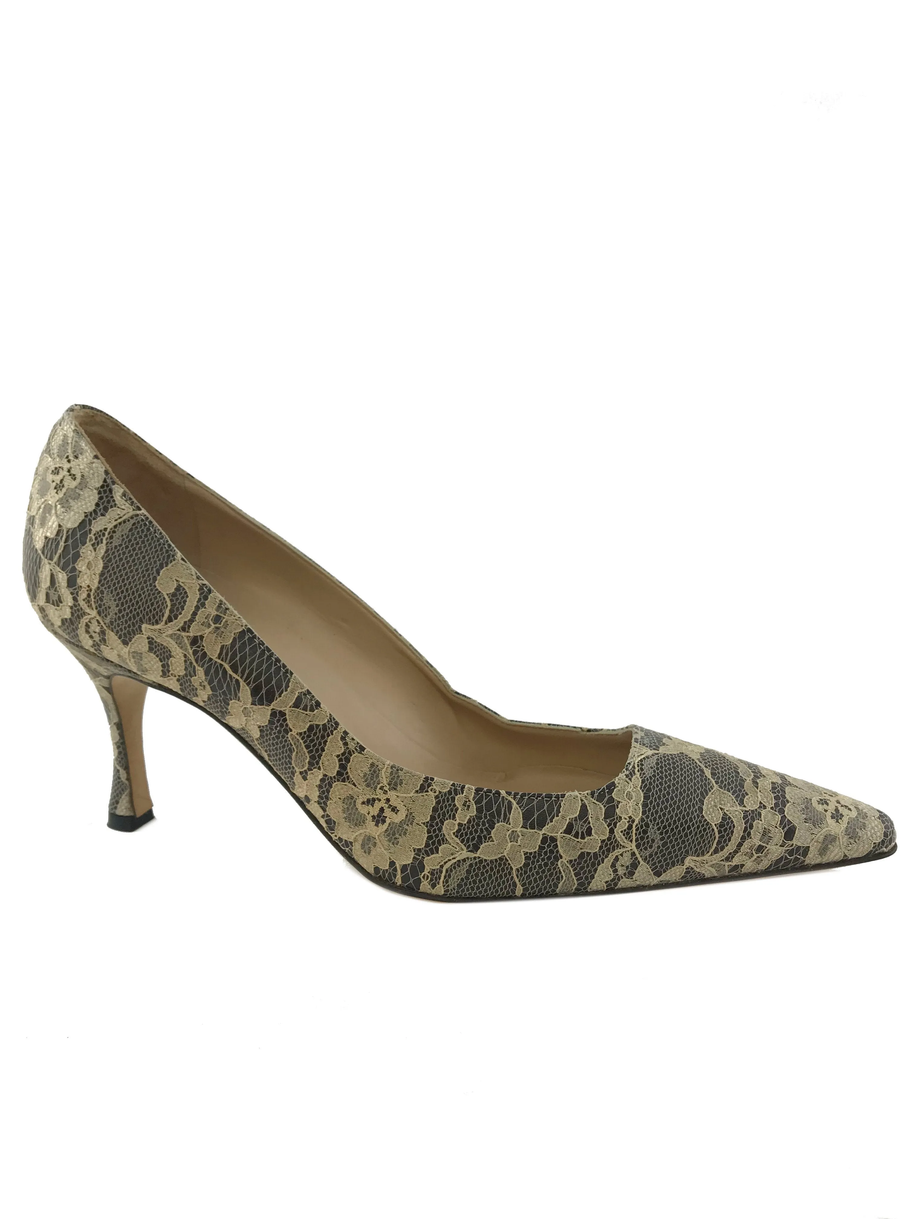 Manolo Blahnik Floral Lace Pumps Size 8