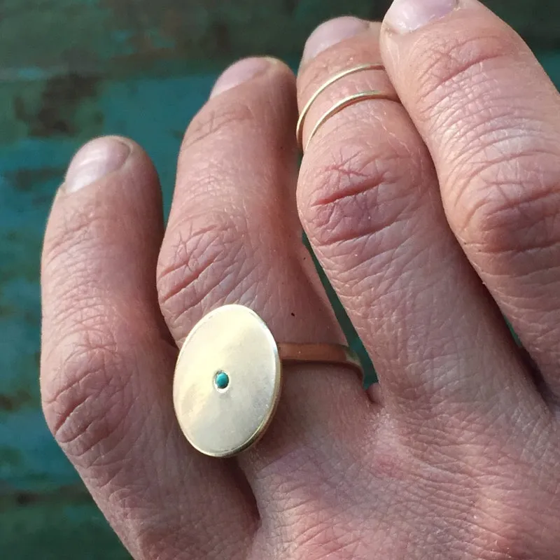 MINIMAL CIRCLE STONE RING