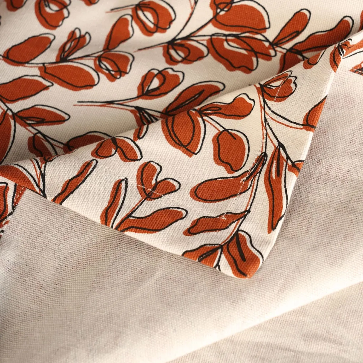 MODERN RETRO – Terracotta cotton table cloth with leaf print