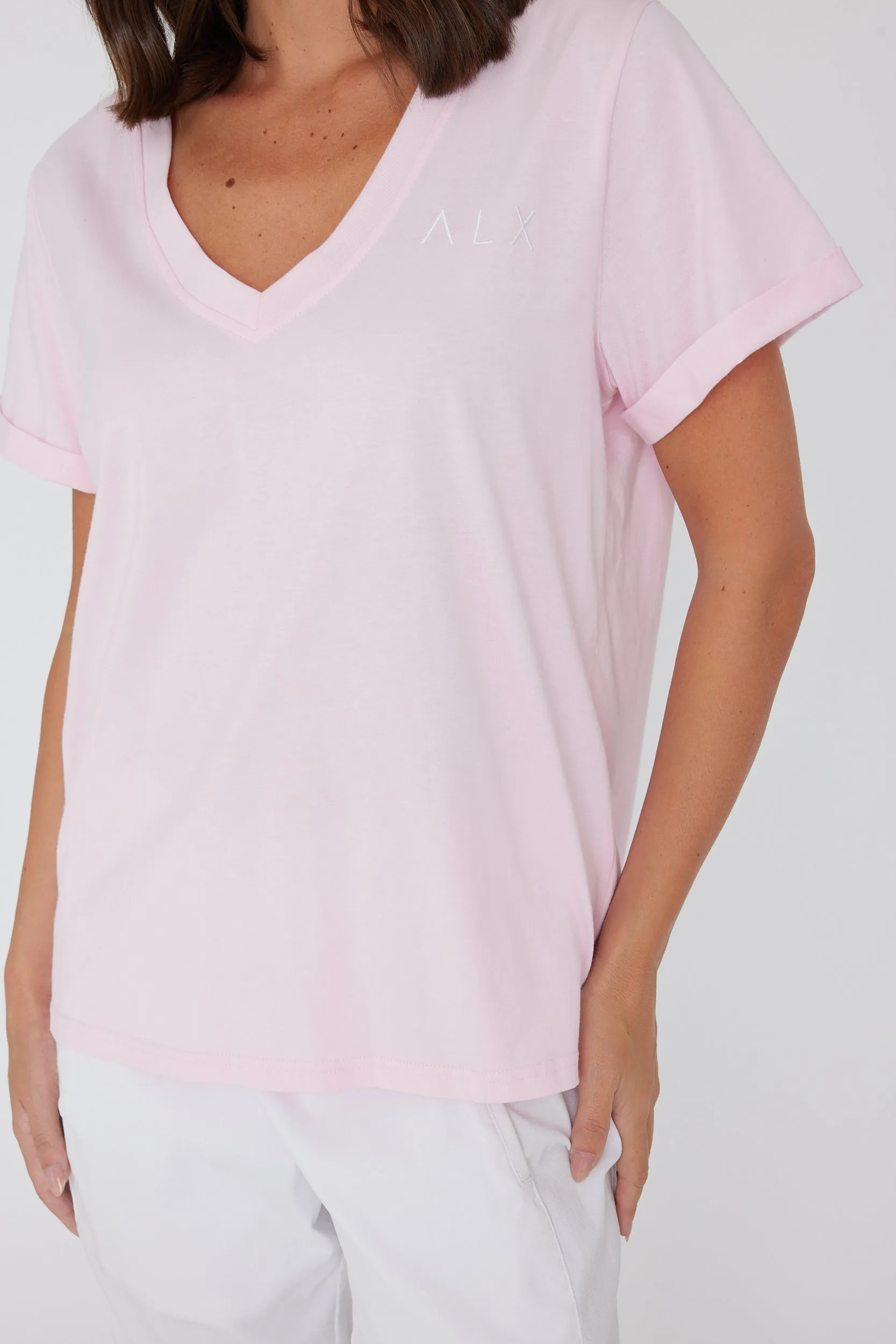 Λ L X V-Neck Pink